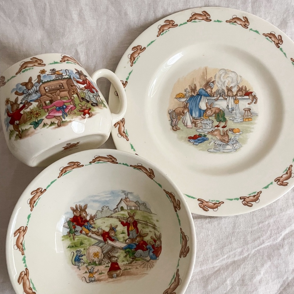 Vintage Royal doulton bunnykins set